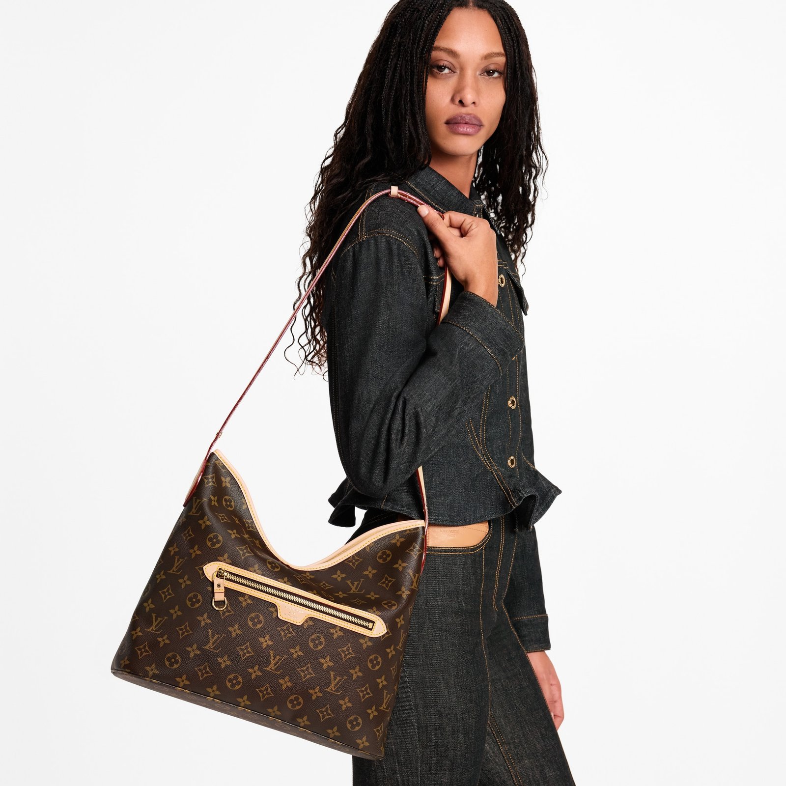 bagimg-0568-DM_20260807182136_001 Louis Vuitton — Lineup Monogram Canvas Tote - Image 1